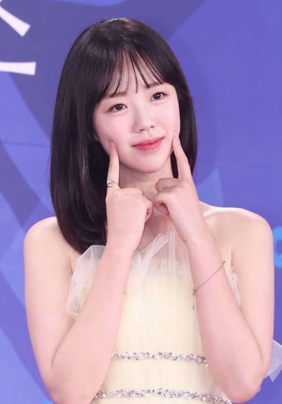 지예은, 갑상선암 투병 고백…“젊다고 안심 마세요”
