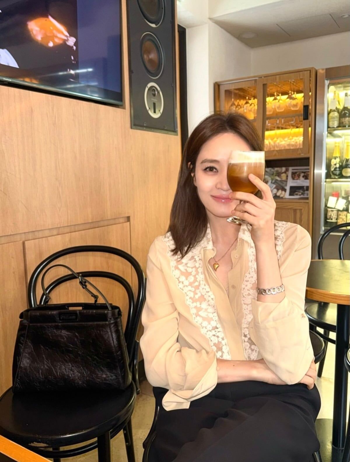 김혜수, 56세인데도 ‘소두’ 인증…영화배우 브랜드평판 1위의 위엄!